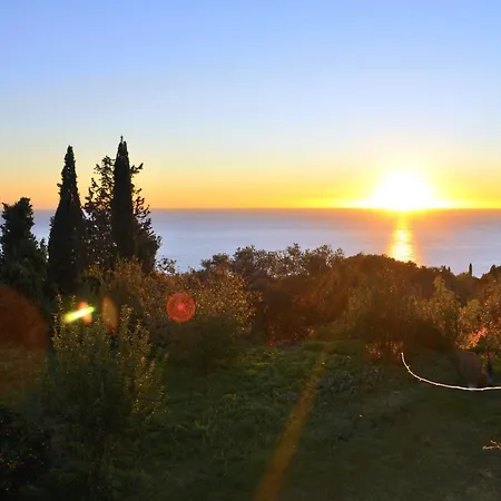 House Lemoni, A With Terrace And Balcony - Pelekas, Corfu 아파트 *