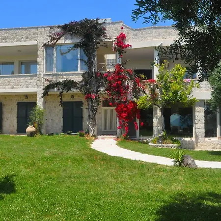 House Lemoni, A With Terrace And Balcony - Pelekas, Corfu 아파트 *